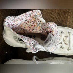 Men’s size 8.5, women’s size 10.5. Worn only a few times.